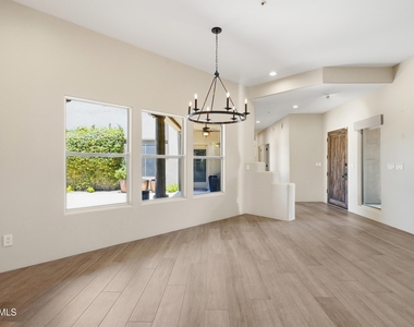 23430 N 82nd - Photo Thumbnail 6