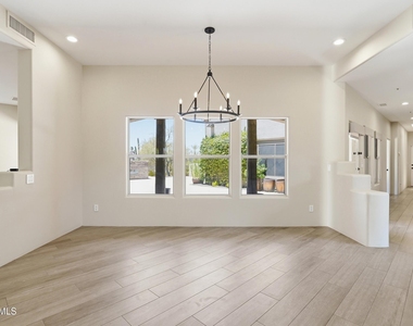 23430 N 82nd - Photo Thumbnail 5