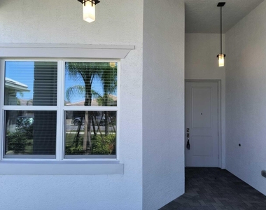 13352 Sw River Rock Road - Photo Thumbnail 6