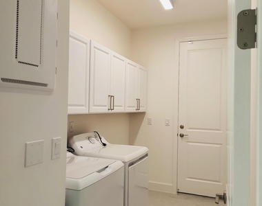 13352 Sw River Rock Road - Photo Thumbnail 37
