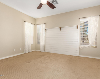 756 W Citrus Way - Photo Thumbnail 19
