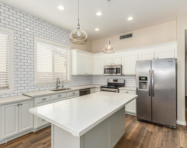 756 W Citrus Way - Photo Thumbnail 15