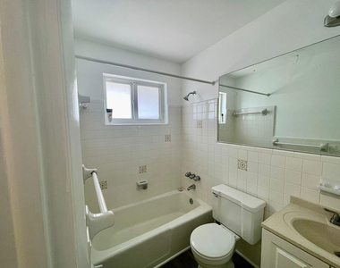 1704 Ne 9th Street - Photo Thumbnail 9