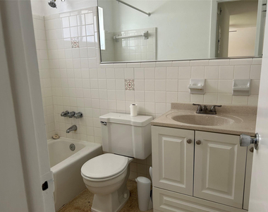 1704 Ne 9th Street - Photo Thumbnail 10