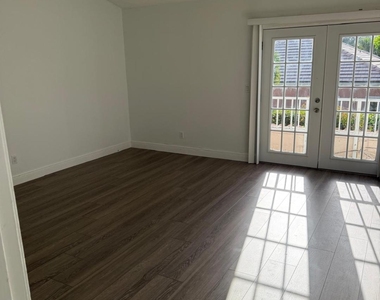 10939 W Broward Boulevard - Photo Thumbnail 9