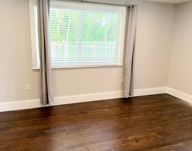 401 Se 3rd Terrace - Photo Thumbnail 8