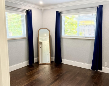 401 Se 3rd Terrace - Photo Thumbnail 6