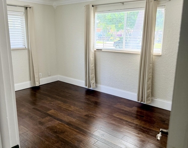 401 Se 3rd Terrace - Photo Thumbnail 7