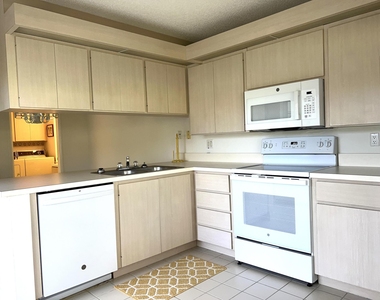 36 Danbury Court - Photo Thumbnail 12