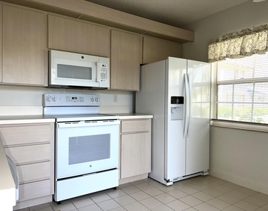 36 Danbury Court - Photo Thumbnail 13