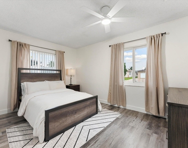 6515 Sw 8th Place - Photo Thumbnail 21