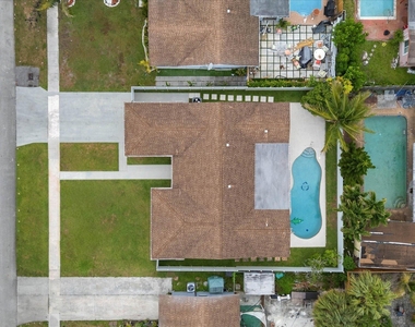6515 Sw 8th Place - Photo Thumbnail 42