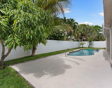 6515 Sw 8th Place - Photo Thumbnail 29