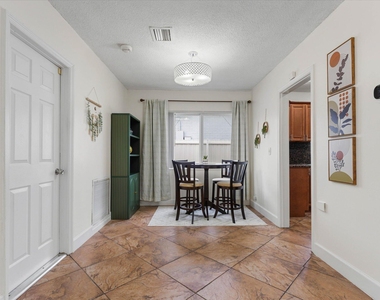 6515 Sw 8th Place - Photo Thumbnail 8