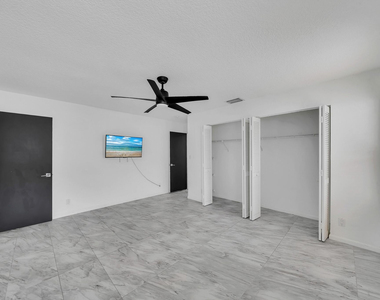 303 Nw 105th Terrace - Photo Thumbnail 38