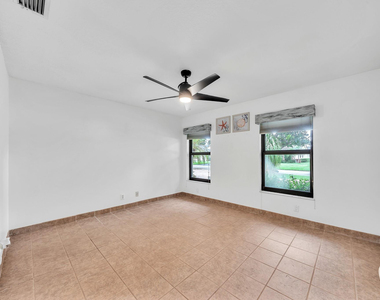 303 Nw 105th Terrace - Photo Thumbnail 46