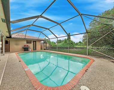 303 Nw 105th Terrace - Photo Thumbnail 56