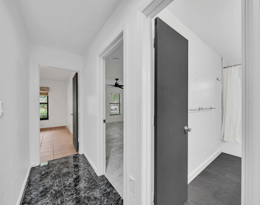 303 Nw 105th Terrace - Photo Thumbnail 39
