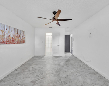 303 Nw 105th Terrace - Photo Thumbnail 44