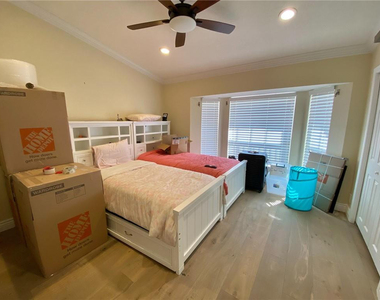 4230 N Ocean Drive - Photo Thumbnail 12