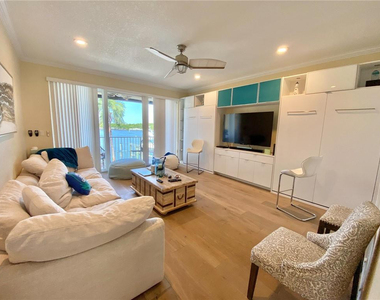 4230 N Ocean Drive - Photo Thumbnail 10