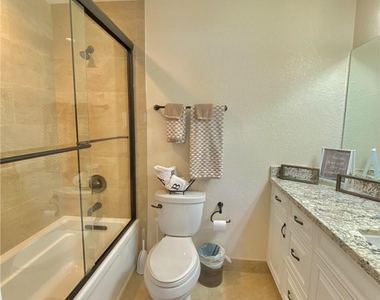 4230 N Ocean Drive - Photo Thumbnail 32