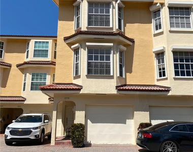 4230 N Ocean Drive - Photo Thumbnail 2