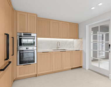 2185 Ibis Isle Road - Photo Thumbnail 16