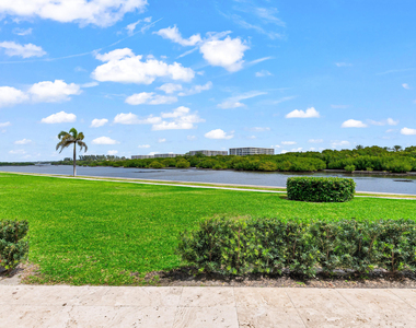 2185 Ibis Isle Road - Photo Thumbnail 6