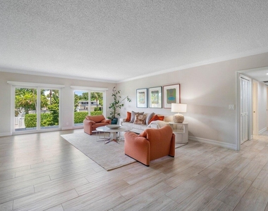 950 De Soto Road - Photo Thumbnail 4