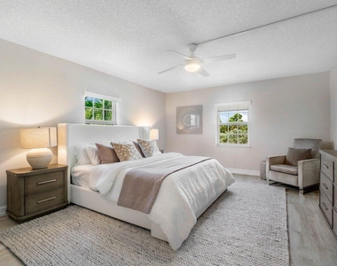950 De Soto Road - Photo Thumbnail 20
