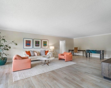 950 De Soto Road - Photo Thumbnail 9