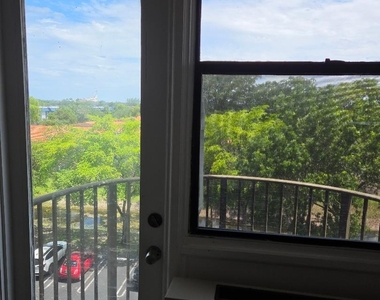 2701 Riverside Drive - Photo Thumbnail 3