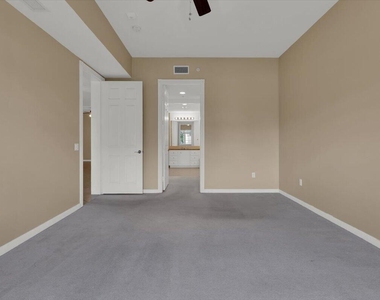 5 E Harbour Isle Dr Drive E - Photo Thumbnail 18