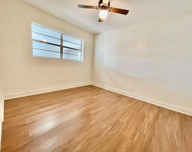 2090 Nw 84th Terrace - Photo Thumbnail 16