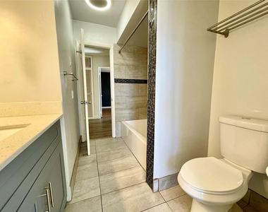 2090 Nw 84th Terrace - Photo Thumbnail 18