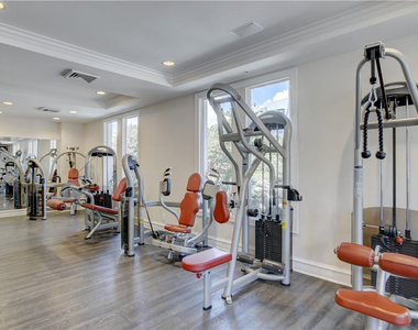 533 Ne 3rd Avenue - Photo Thumbnail 7