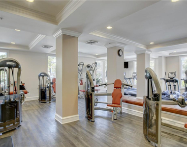 533 Ne 3rd Avenue - Photo Thumbnail 6