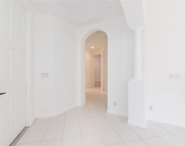 2692 Center Ct Drive - Photo Thumbnail 16