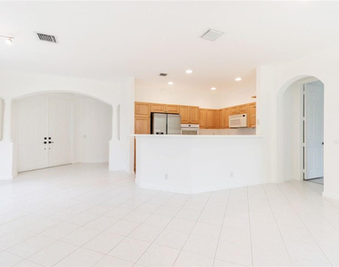 2692 Center Ct Drive - Photo Thumbnail 8