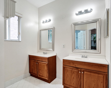 3717 Pebblebrook Manor - Photo Thumbnail 33