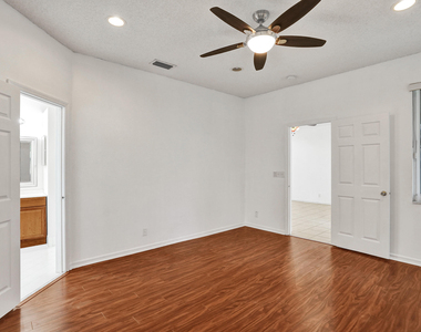 3717 Pebblebrook Manor - Photo Thumbnail 31