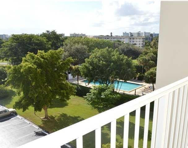 3499 Oaks Way - Photo Thumbnail 16