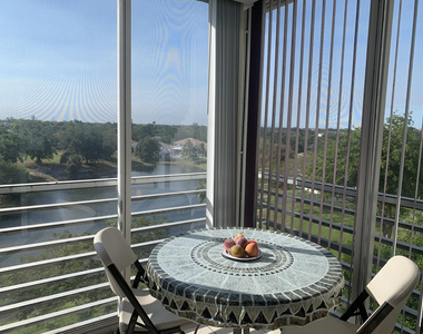 3499 Oaks Way - Photo Thumbnail 12
