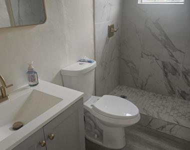 505 Nw 16th Avenue - Photo Thumbnail 1