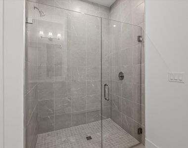 890 Sw Newfield Avenue - Photo Thumbnail 20