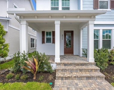 890 Sw Newfield Avenue - Photo Thumbnail 2