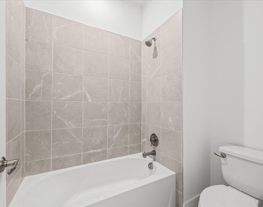 890 Sw Newfield Avenue - Photo Thumbnail 30