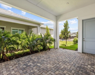 890 Sw Newfield Avenue - Photo Thumbnail 35