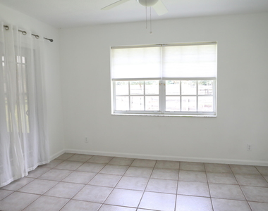 16655 N 113th Trl Trail N - Photo Thumbnail 25